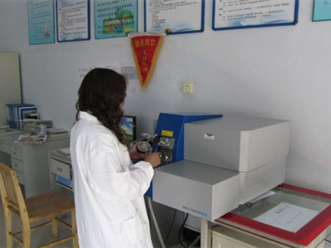 Direct reading spark spectrometer